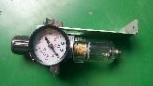 Picture of Air Filter With Pressure Ajustment Assembly